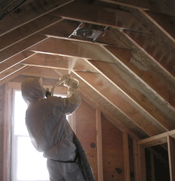 Des Moines IA attic spray foam insulation